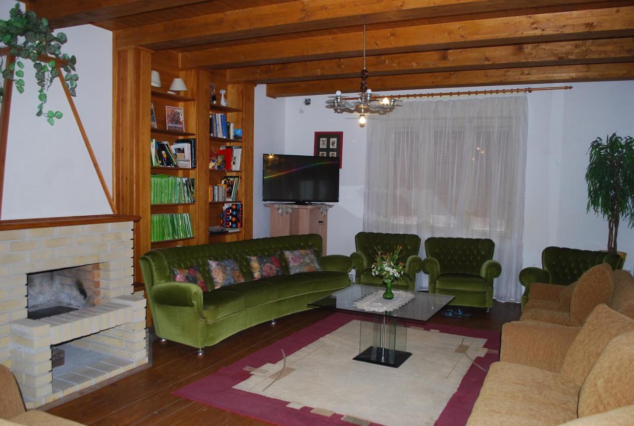Bed and Breakfast Casa Napsugar Panzio Apostag Екстер'єр фото