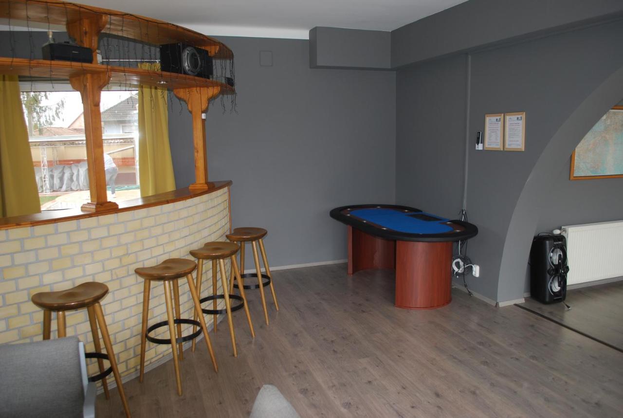 Bed and Breakfast Casa Napsugar Panzio Apostag Екстер'єр фото