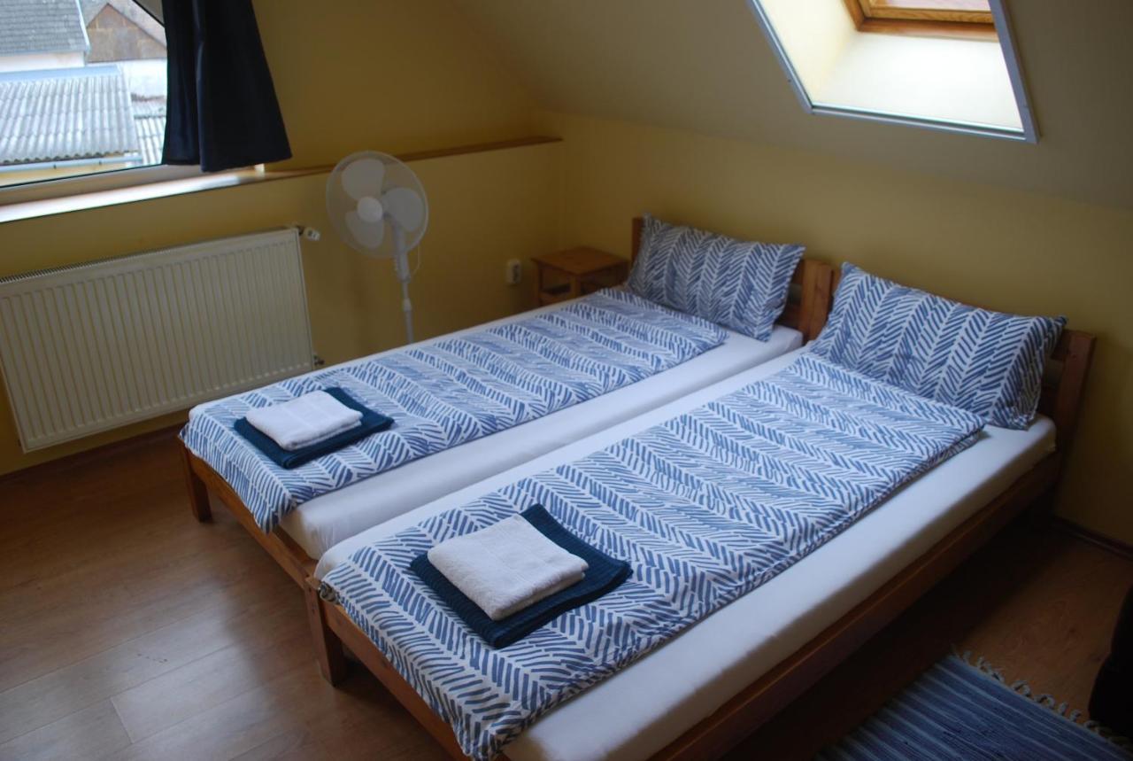 Bed and Breakfast Casa Napsugar Panzio Apostag Екстер'єр фото
