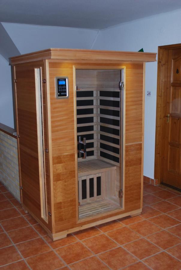 Bed and Breakfast Casa Napsugar Panzio Apostag Екстер'єр фото