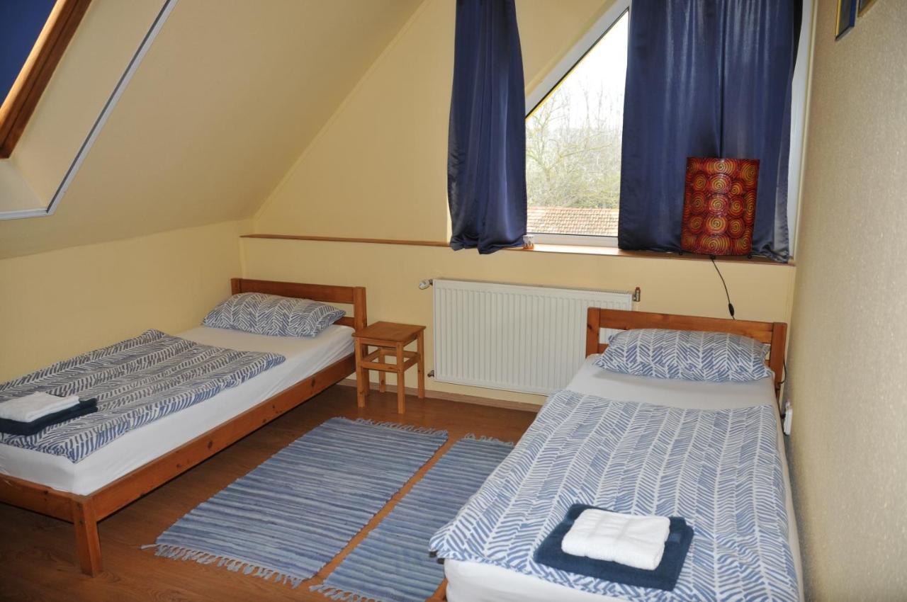 Bed and Breakfast Casa Napsugar Panzio Apostag Номер фото
