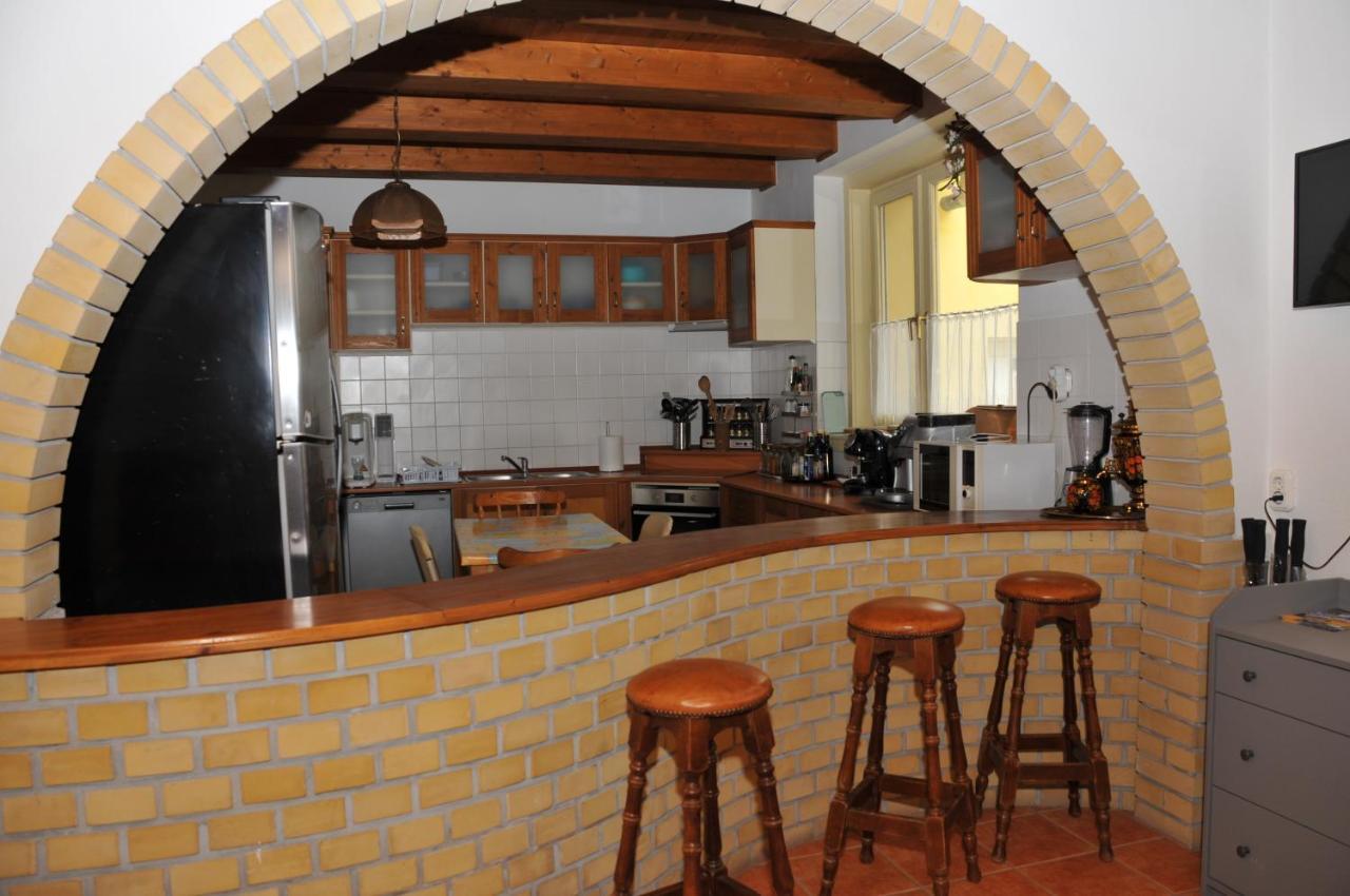 Bed and Breakfast Casa Napsugar Panzio Apostag Екстер'єр фото